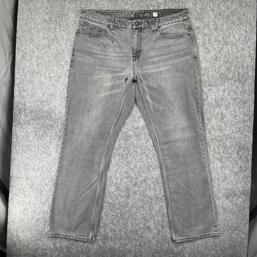 Volcom Solver Jeans Mens Size 38 Grey Distressed Denim Modern Straight